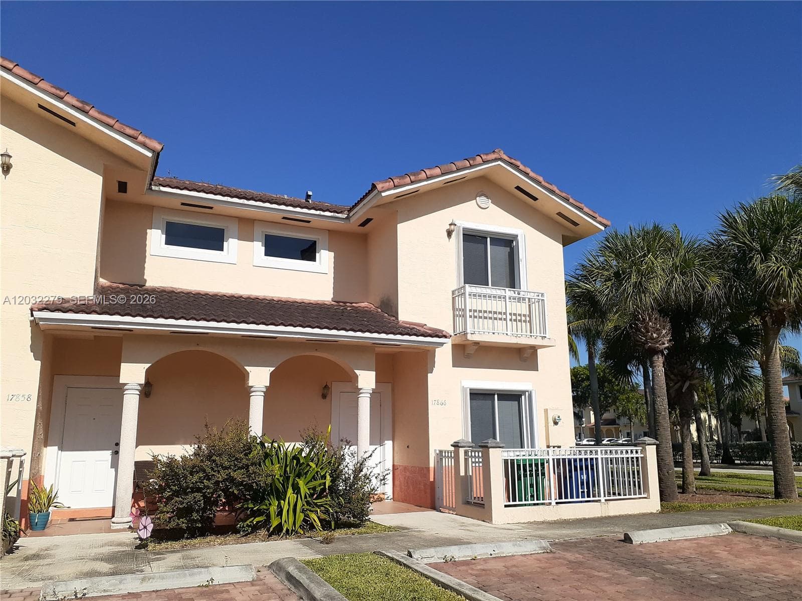 17866 NW 74th Ct photo 2