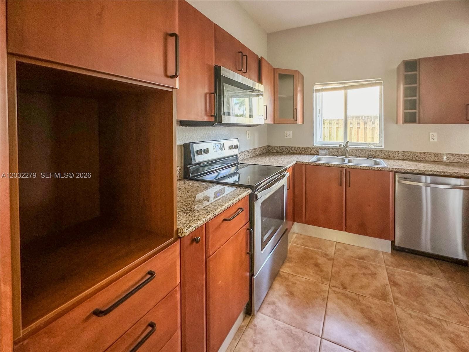 17866 NW 74th Ct photo 10