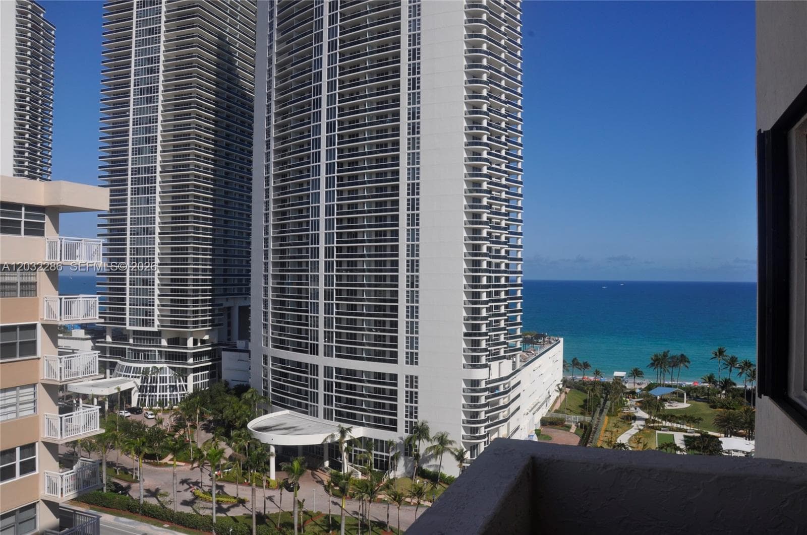 PRINCE GEORGE ARMS CONDO · #12E in Hallandale Beach - Photo 1