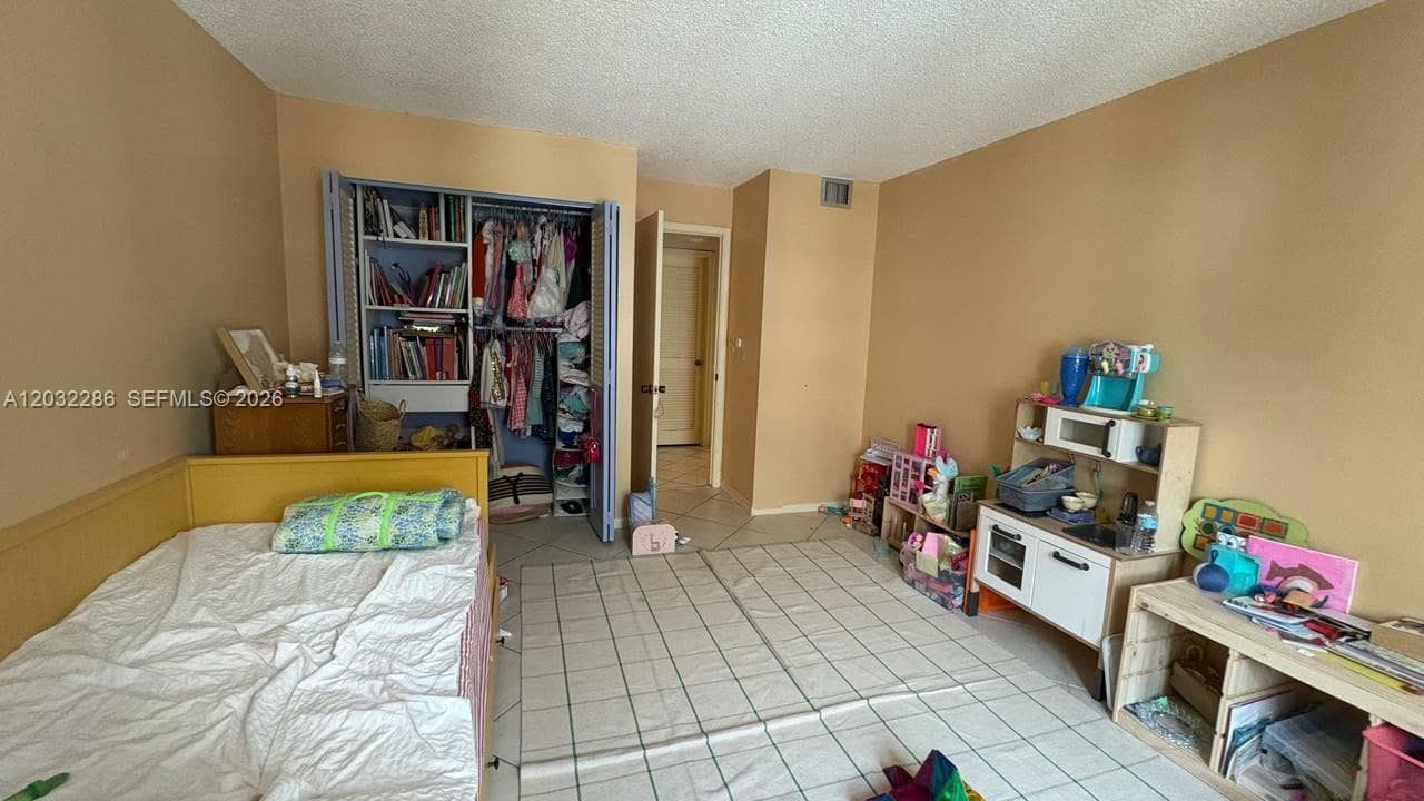 PRINCE GEORGE ARMS CONDO · #12E in Hallandale Beach - Photo 18