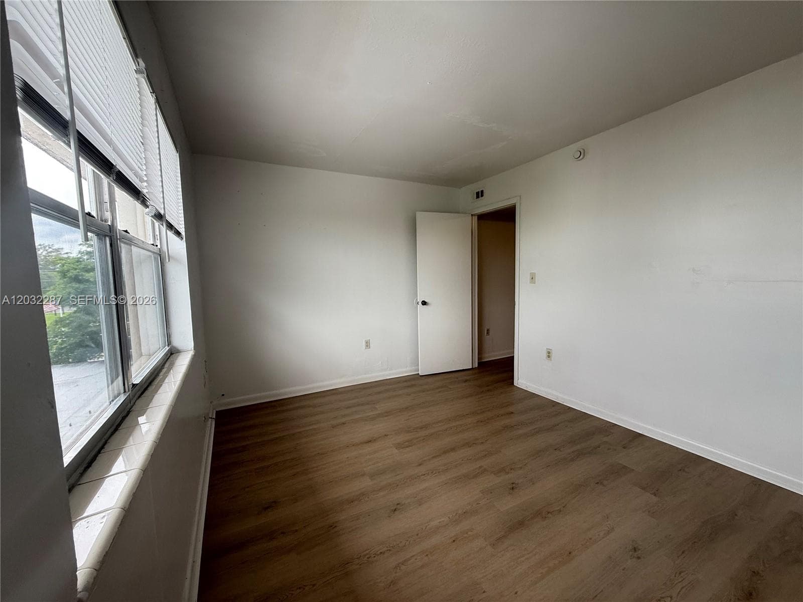 BISCAYNE PARK ESTATES · #306 in North Miami - Photo 5