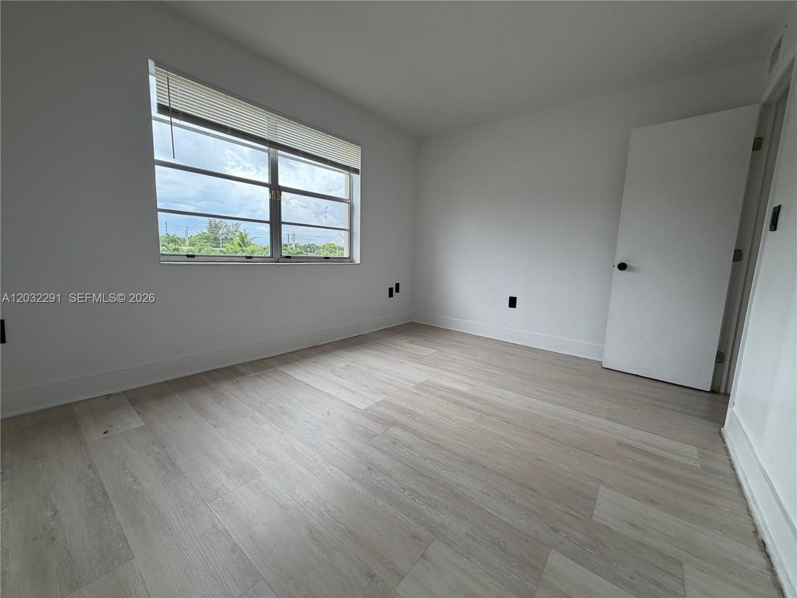 BISCAYNE PARK ESTATES · #206 in North Miami - Photo 7