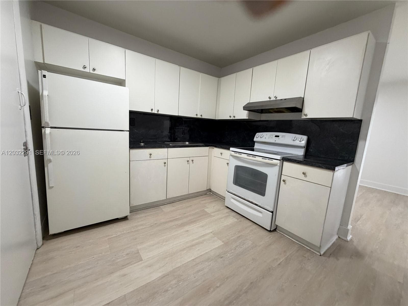 BISCAYNE PARK ESTATES · #206 in North Miami - Photo 1