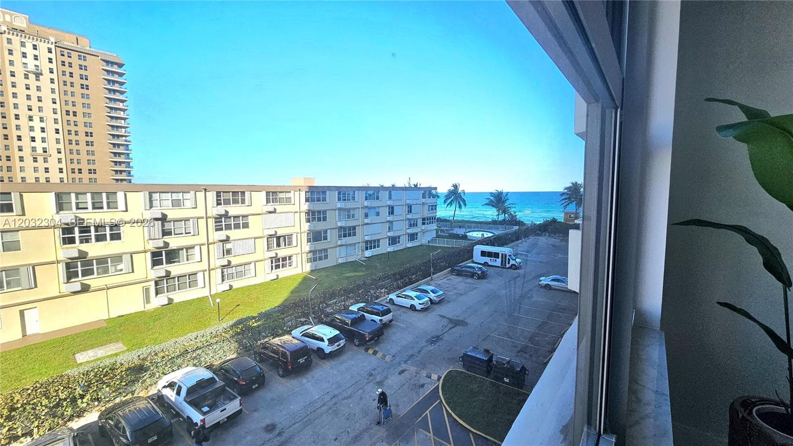 HEMISPHERES CONDO · #3D in Hallandale Beach - Photo 22