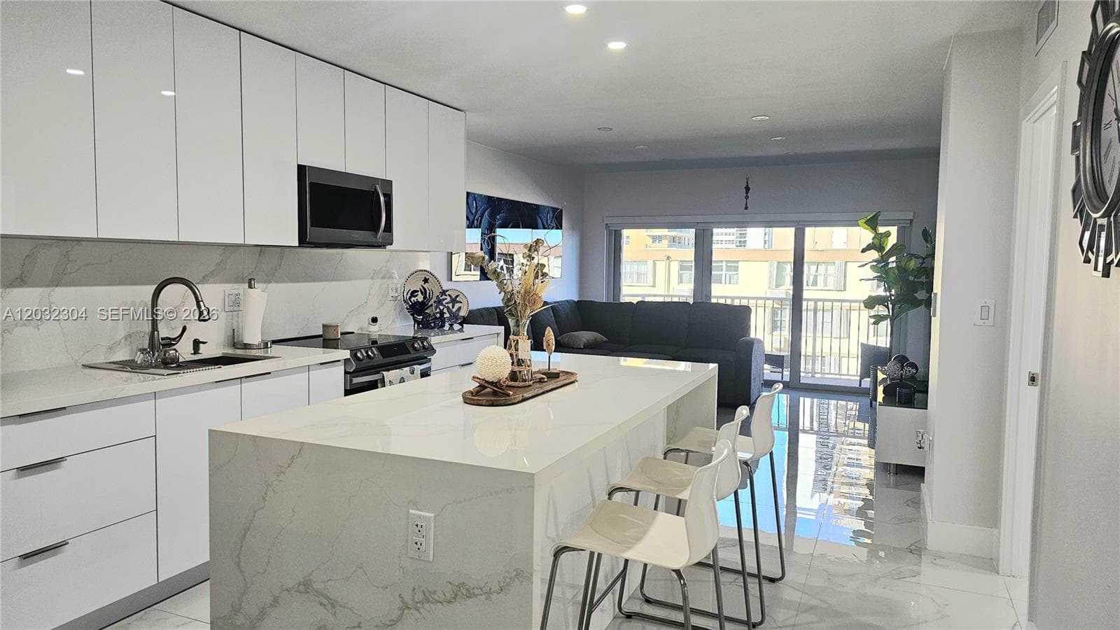 HEMISPHERES CONDO · #3D in Hallandale Beach - Photo 4