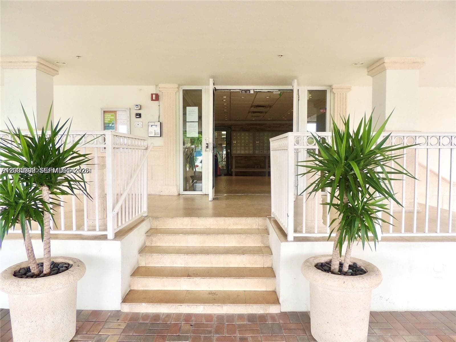 CARIBBEAN TOWERS CONDO · #9H in North Bay Village - Photo 27