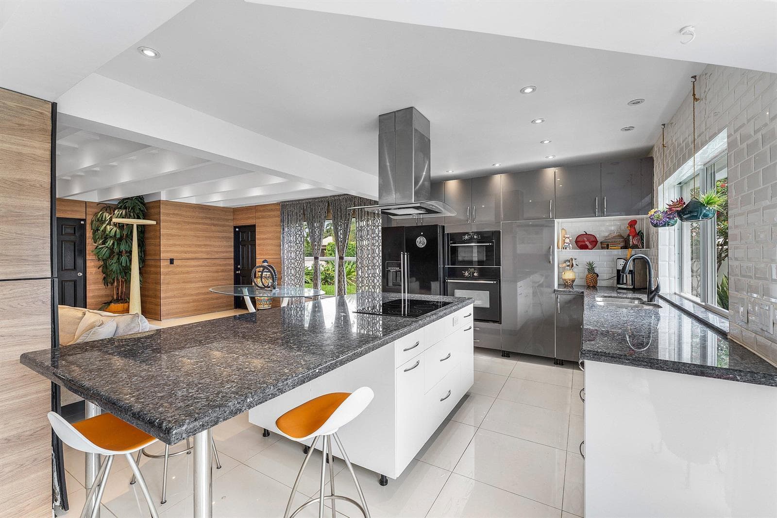 008-5660NassauDrive-BocaRaton-FL-33487-S