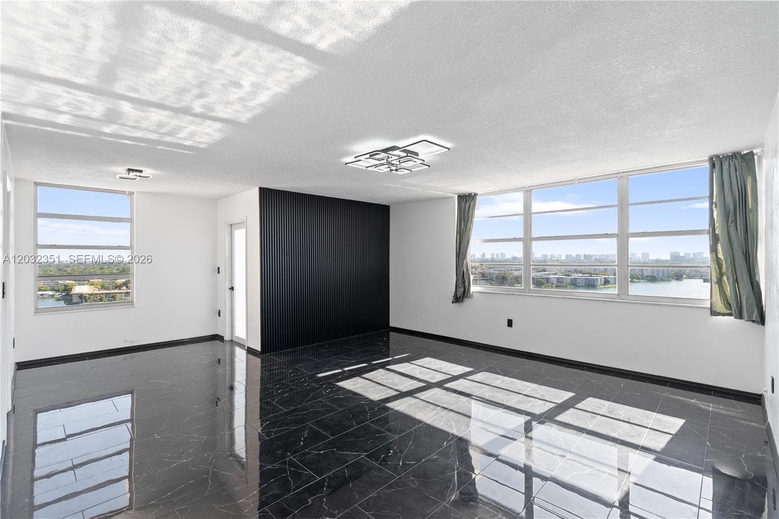 BUCKLEY TOWERS CONDO - EA · #1506E in Miami - Photo 2