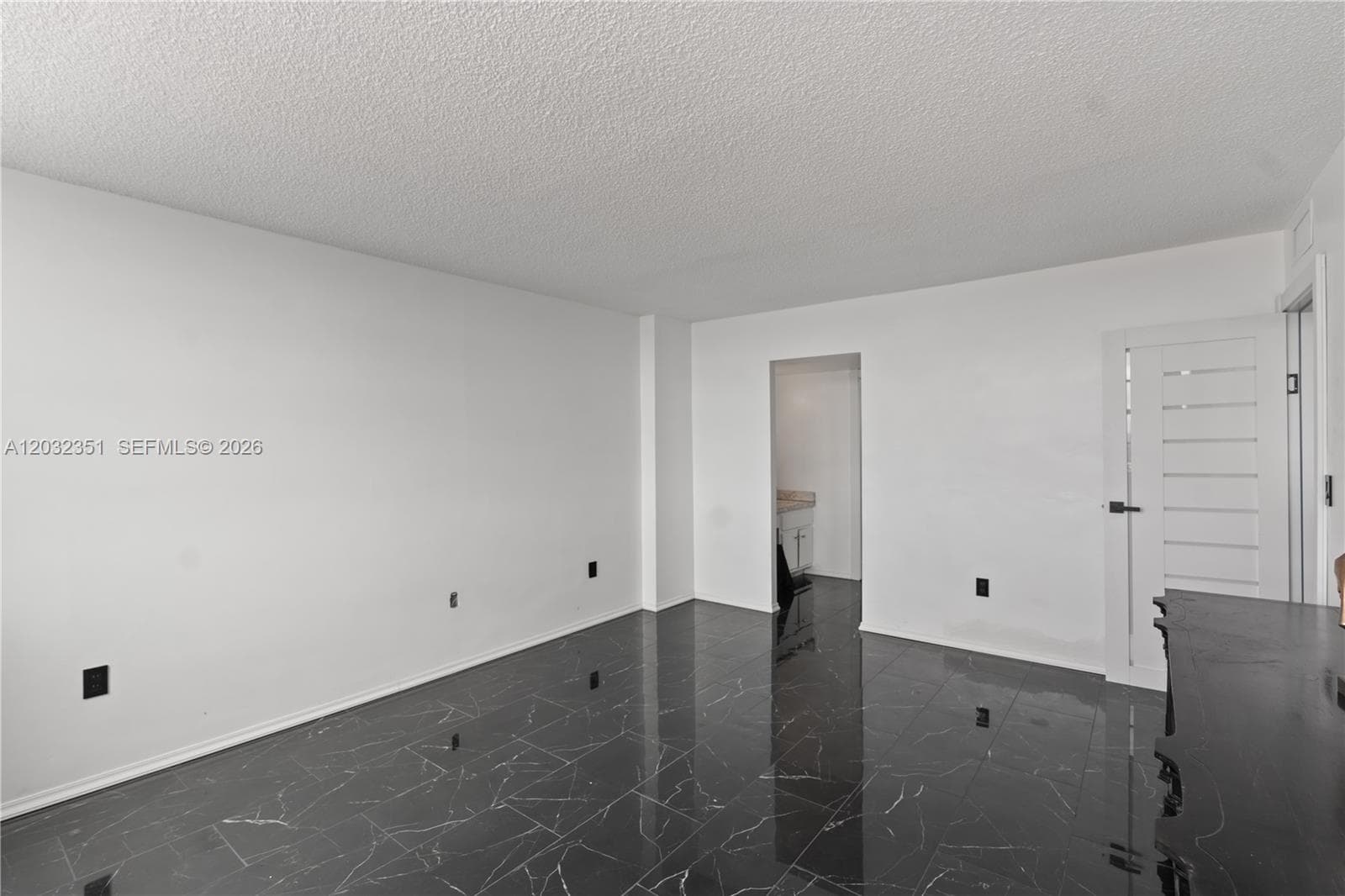 BUCKLEY TOWERS CONDO - EA · #1506E in Miami - Photo 8