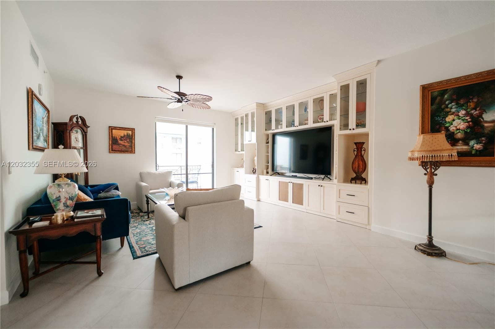 COLONNADE · #707 in Miami - Photo 4