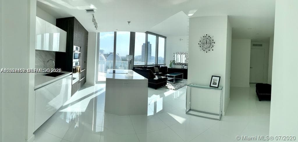 Paramount Miami Worldcenter · #1402 in Miami - Photo 2