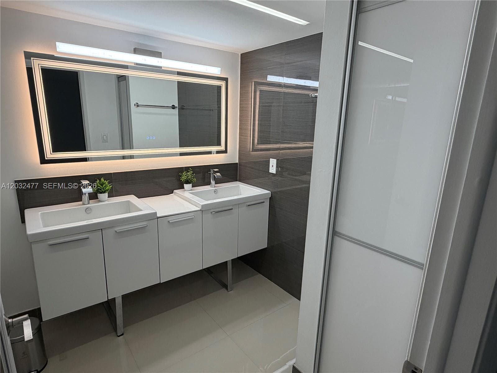 Double Sink Vanity