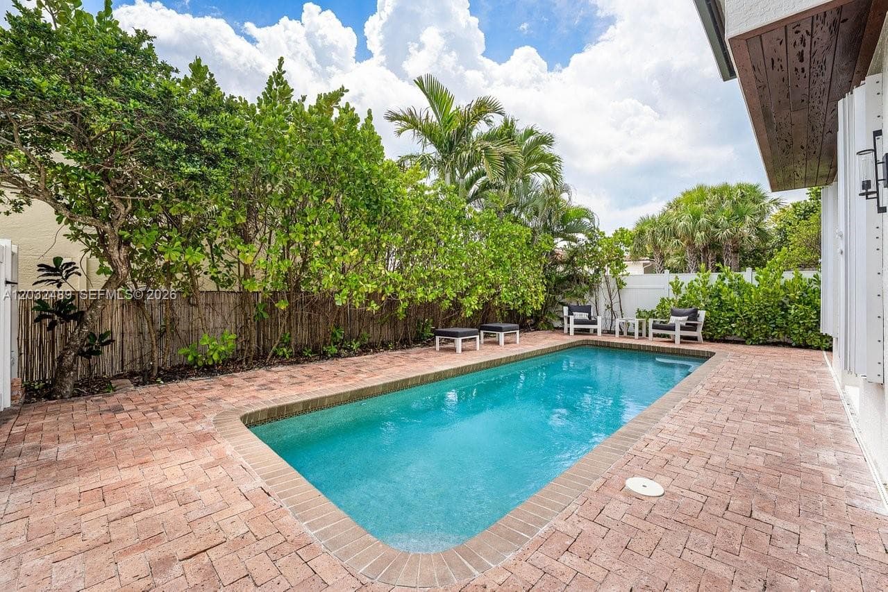 460 Surfside Ln photo 21