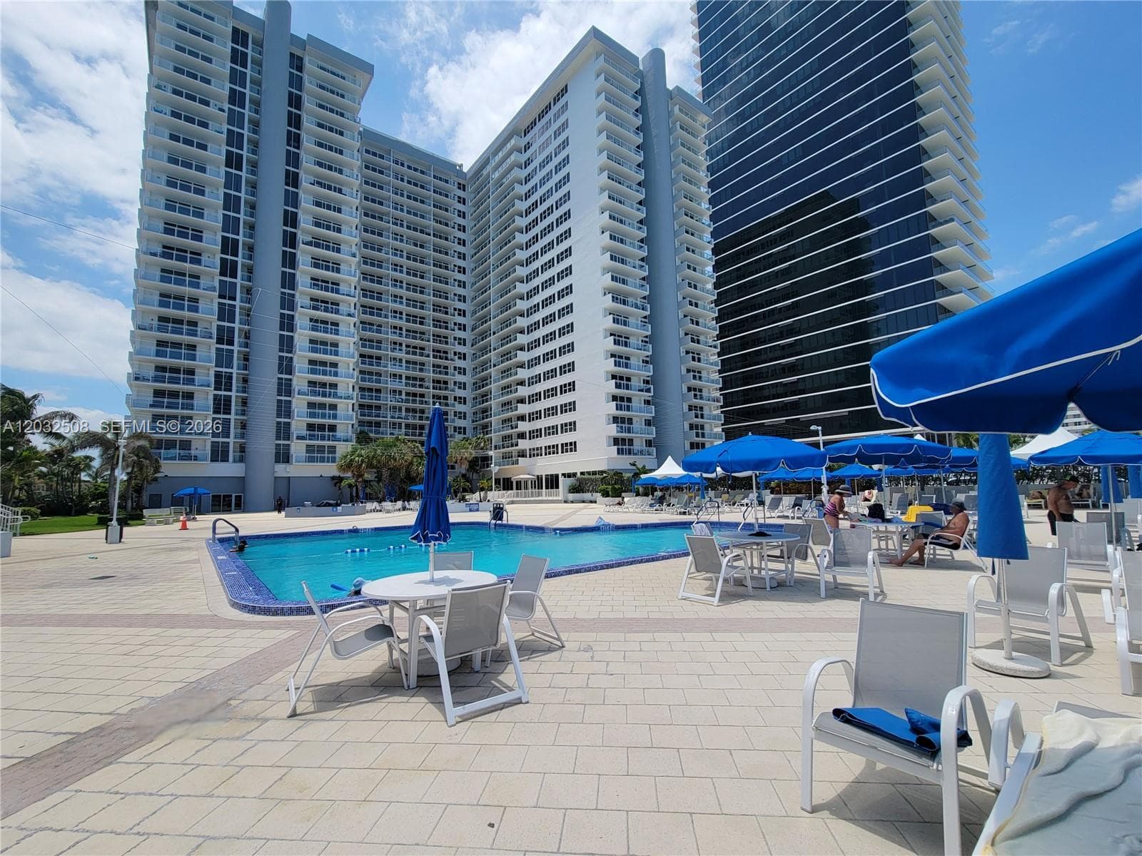 PARKER PLAZA CONDO ESTATE · #1405 in Hallandale Beach - Photo 23