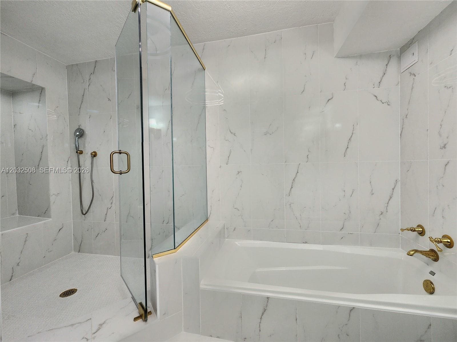 PARKER PLAZA CONDO ESTATE · #1405 in Hallandale Beach - Photo 14