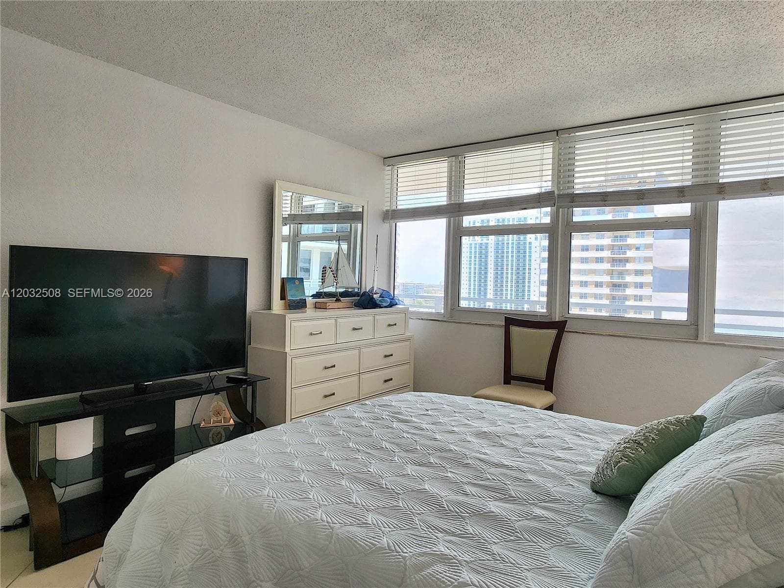 PARKER PLAZA CONDO ESTATE · #1405 in Hallandale Beach - Photo 18