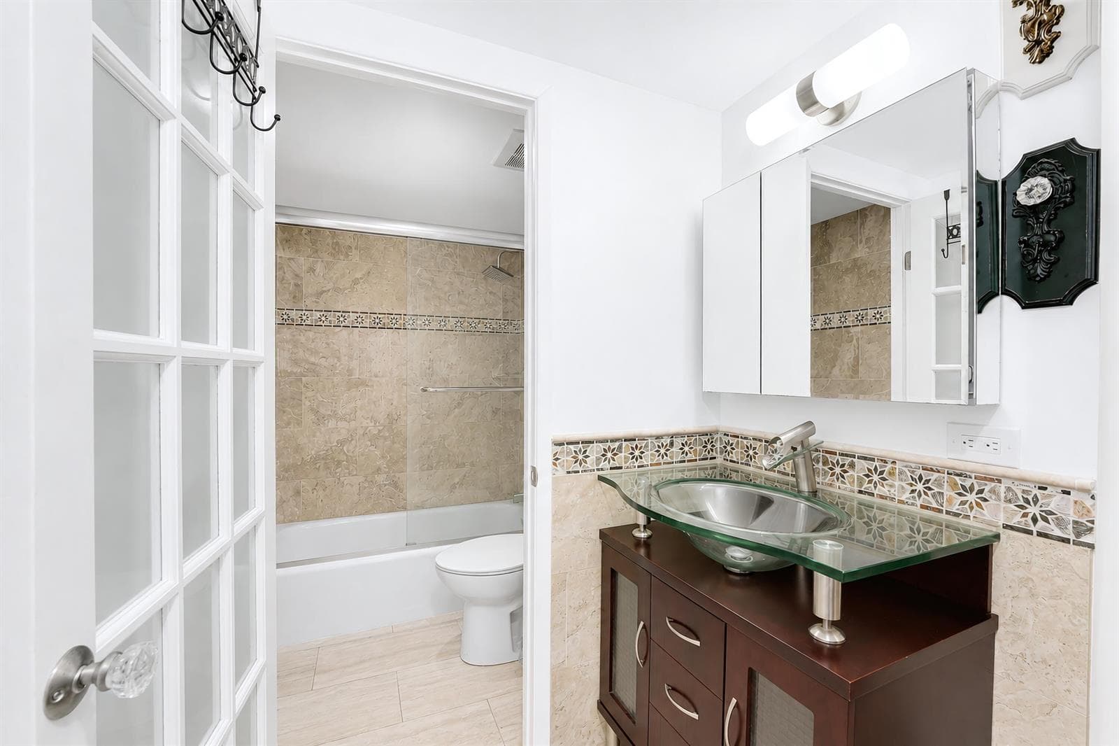 En-Suite Bathroom