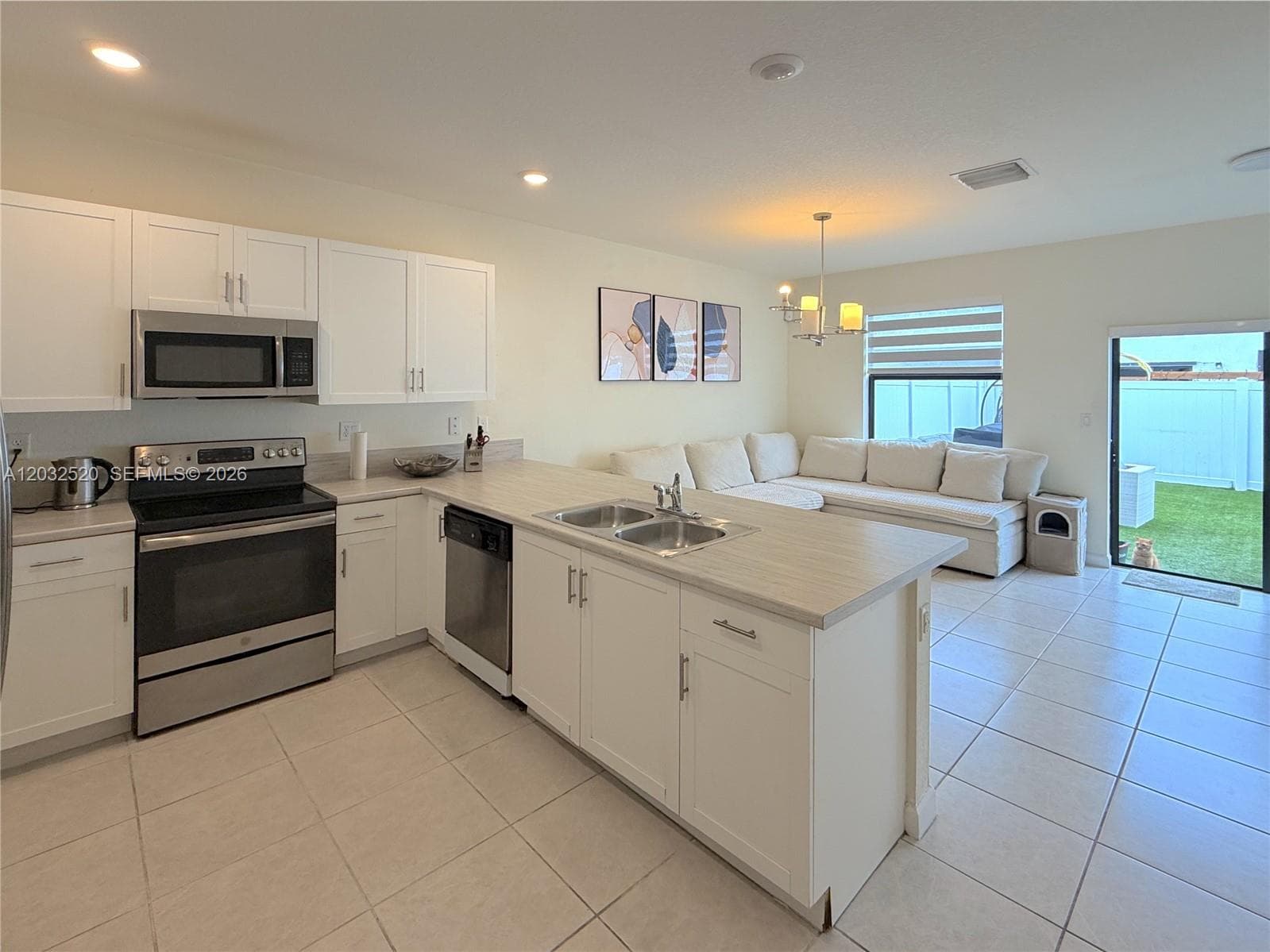 10606 W 32nd Ln photo 3