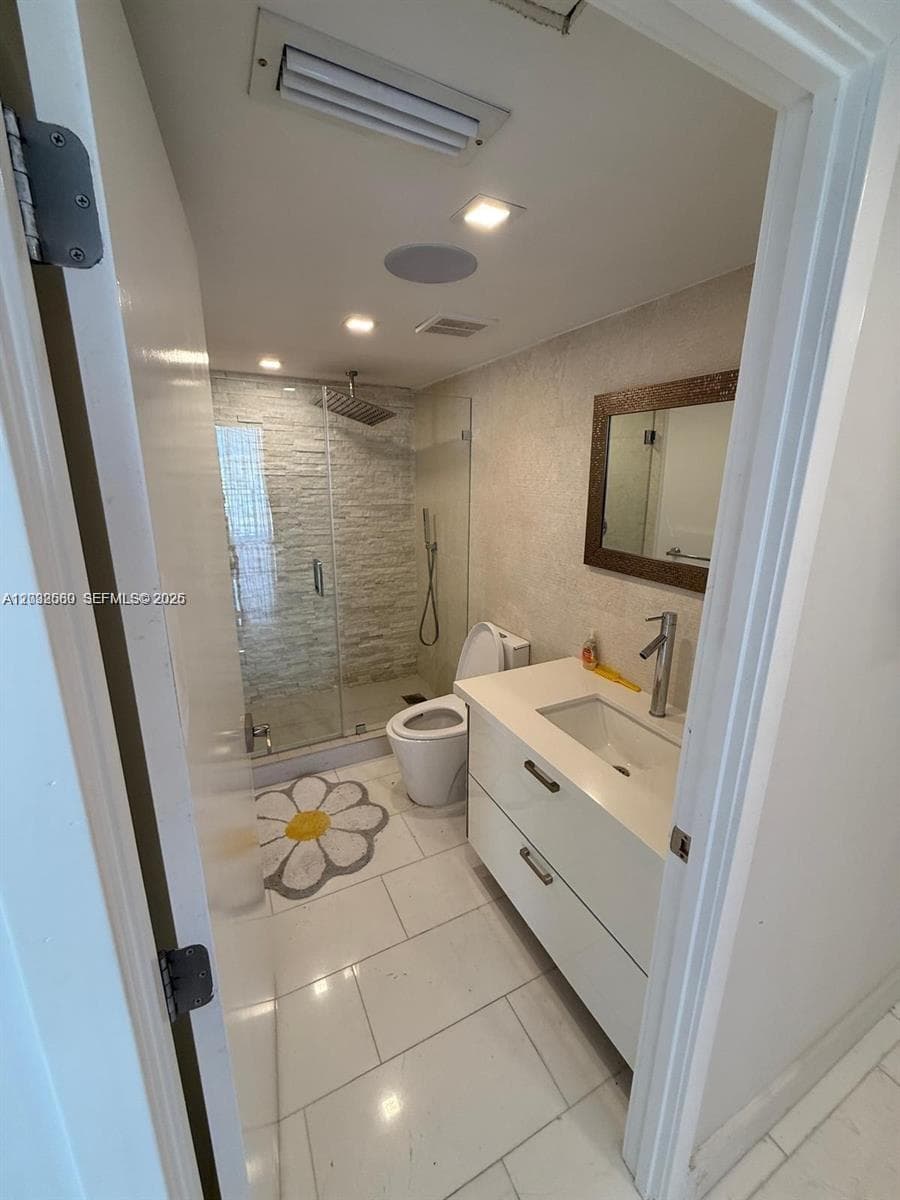 WINSTON TOWERS 600 CONDO · #2310 in Sunny Isles Beach - Photo 7