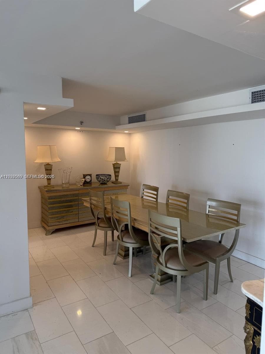 WINSTON TOWERS 600 CONDO · #2310 in Sunny Isles Beach - Photo 9