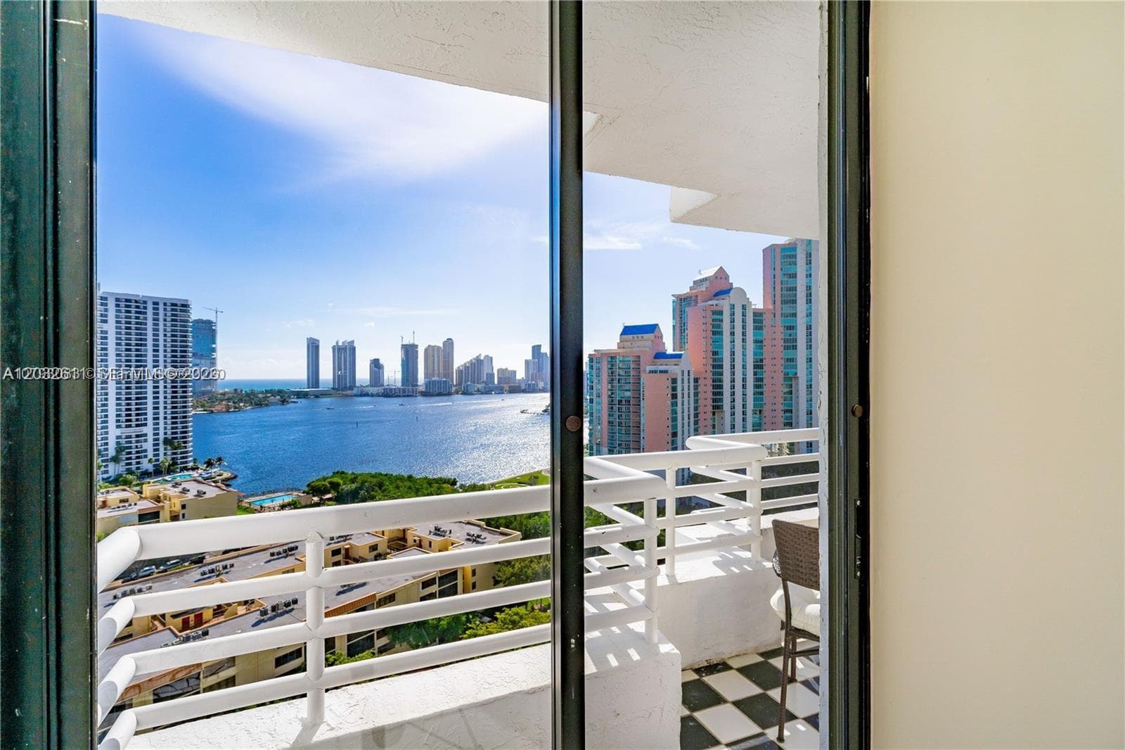 PARC CENTRAL AVENTURA EAS · #LP17 in Aventura - Photo 17