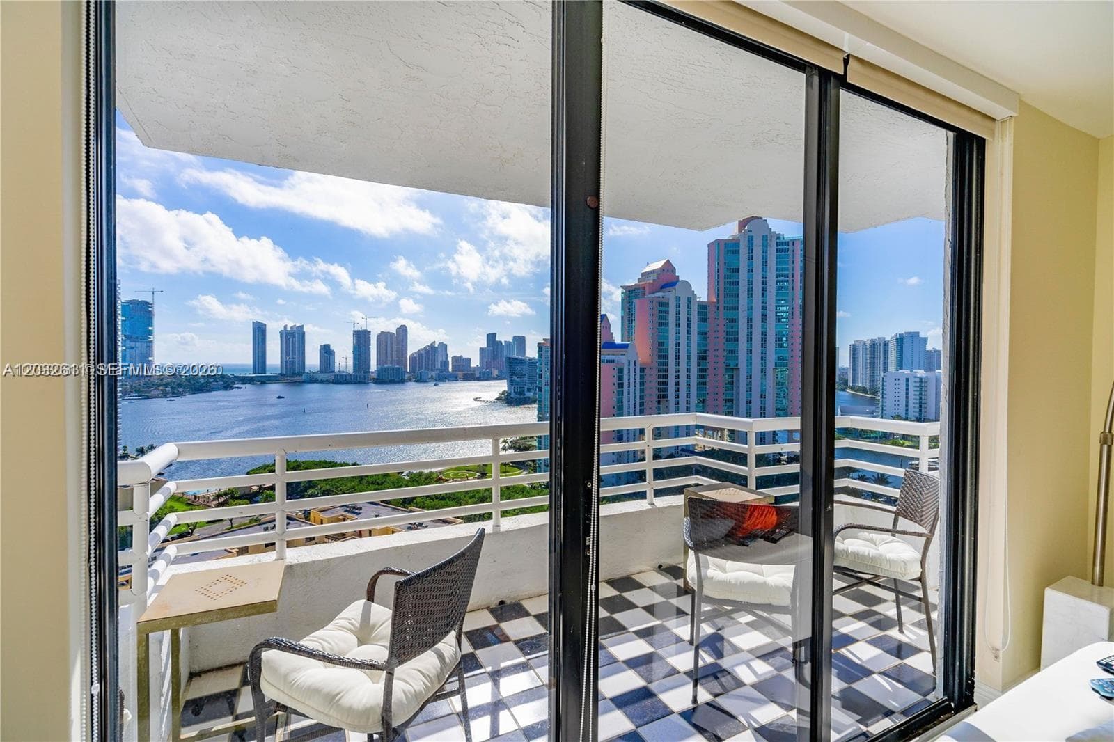 PARC CENTRAL AVENTURA EAS · #LP17 in Aventura - Photo 4