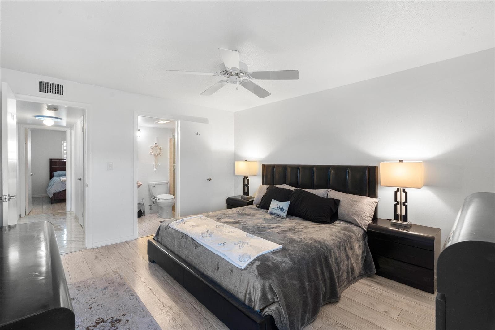 13-117 Lehane TErr #210 NPB, FL-113