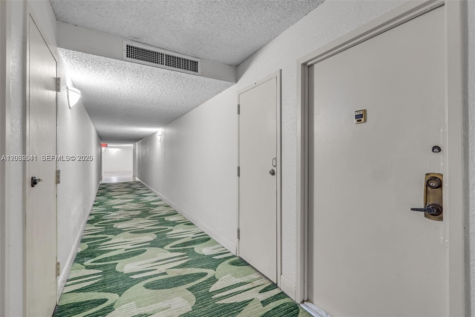 OCEANVIEW PARK CONDO · #715 in Hallandale Beach - Photo 17