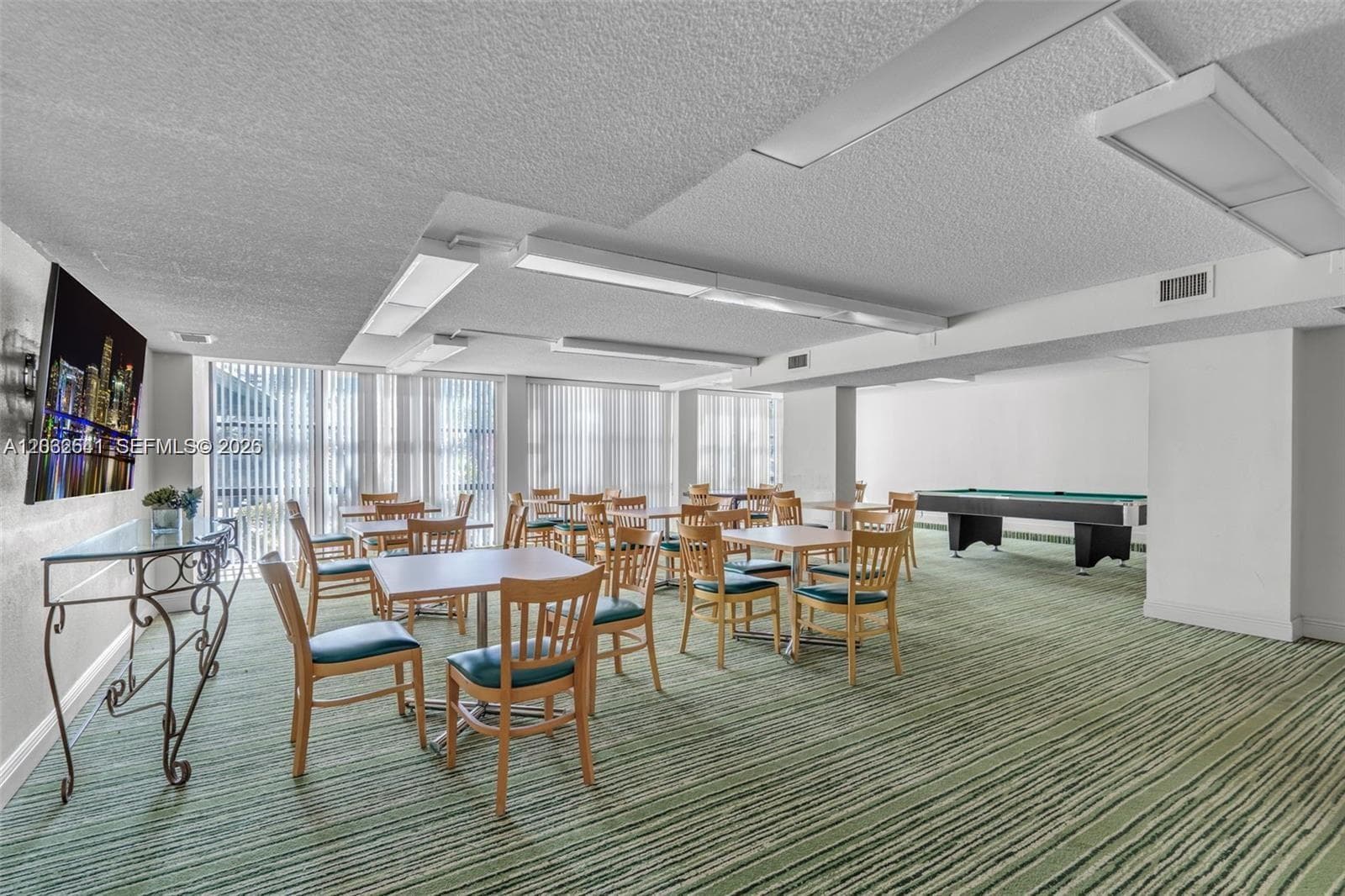 OCEANVIEW PARK CONDO · #715 in Hallandale Beach - Photo 18