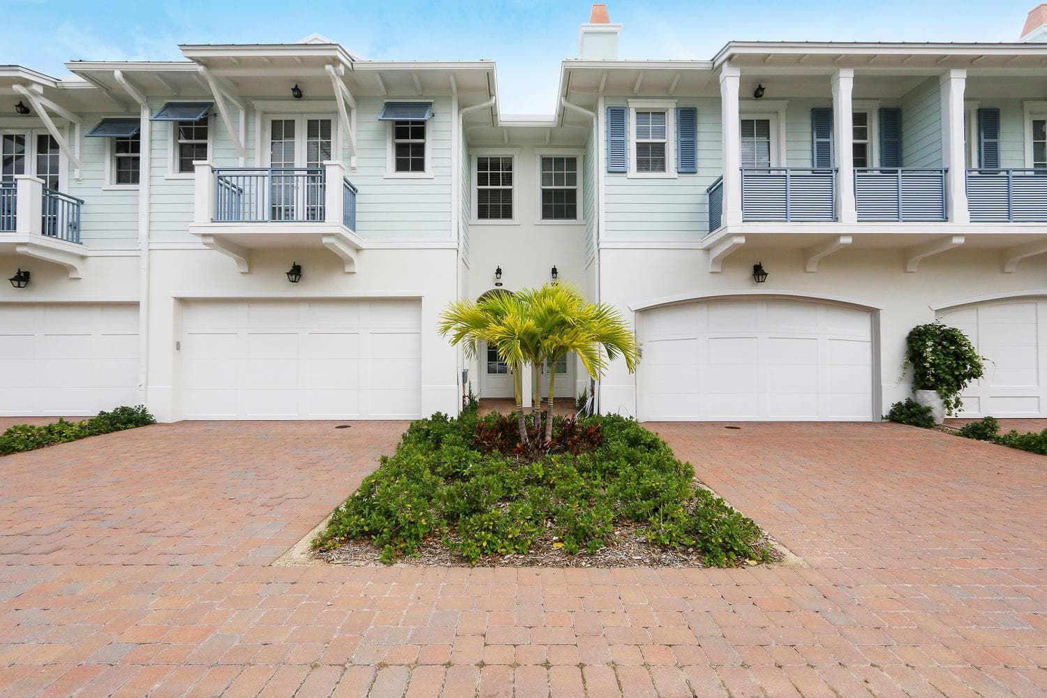114 Ocean Breeze Dr Juno Beach-large-002