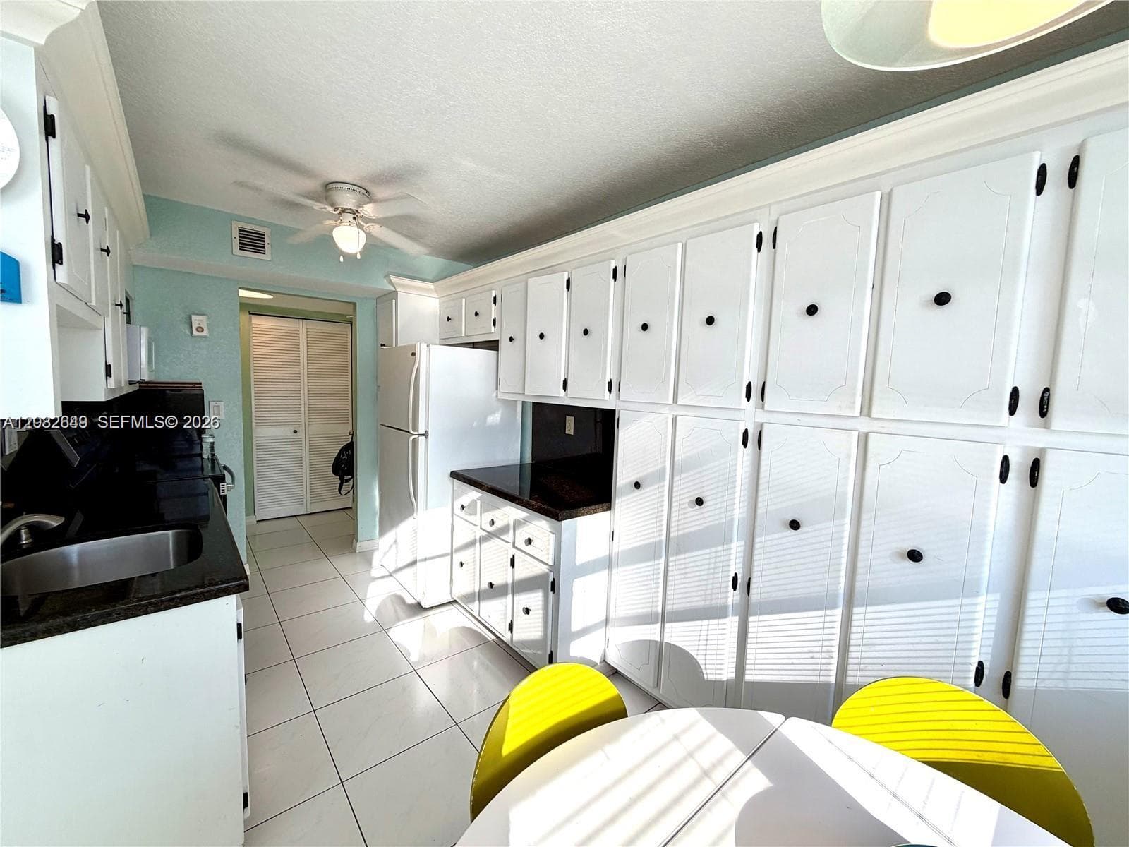 PLAZA TOWERS NORTH CONDO · #1202 in Hallandale Beach - Photo 2