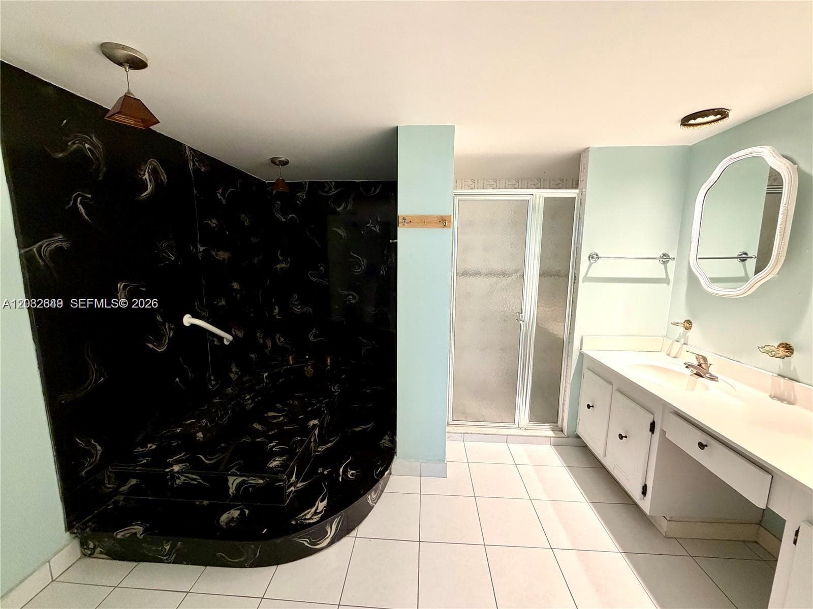 PLAZA TOWERS NORTH CONDO · #1202 in Hallandale Beach - Photo 8