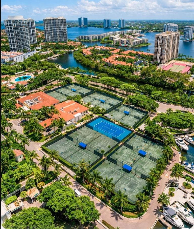 WILLIAMS ISLAND 1000 · #911 in Aventura - Photo 46