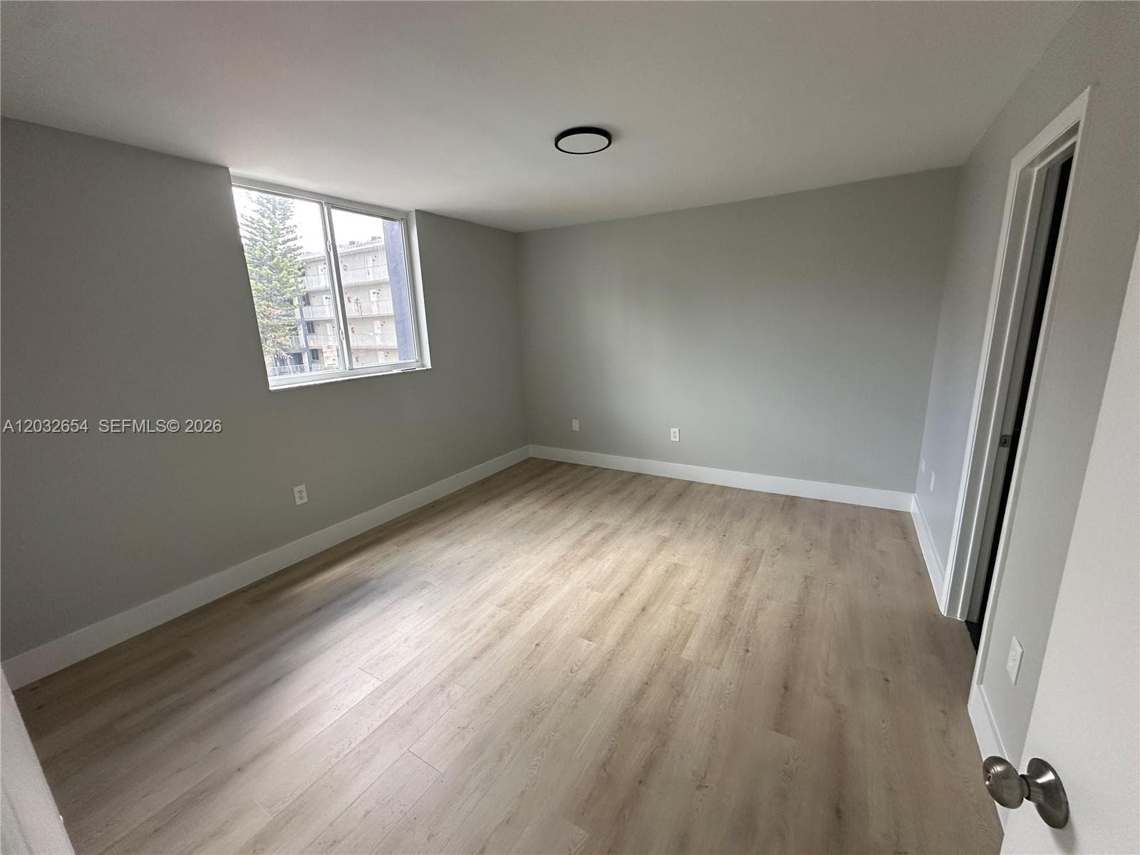 SAMARI LAKE EAST CONDO · #1325 in Hialeah Gardens - Photo 11