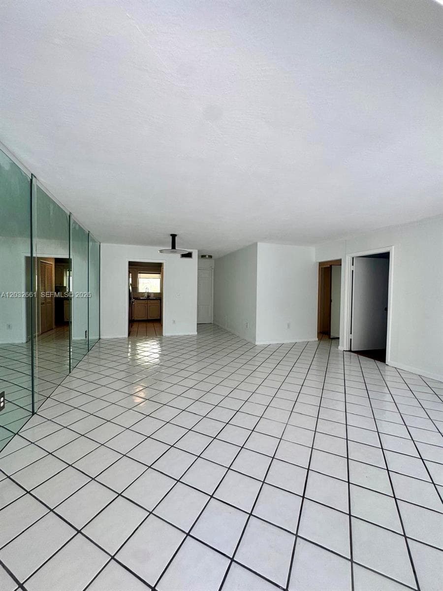 BOCA CAPRI CONDO APTS SLY · #1040 in Boca Raton - Photo 2