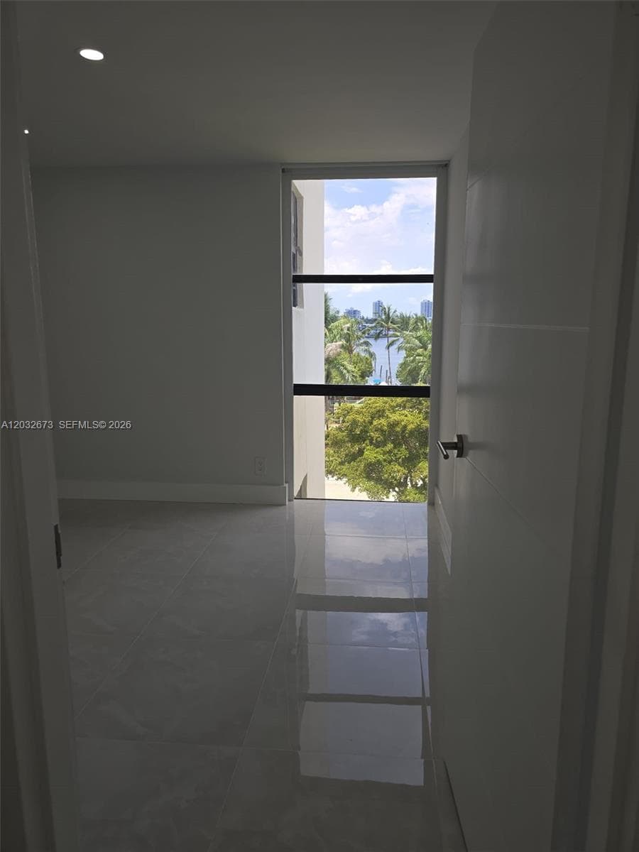 PLAZA OF AMERICAS CONDO P · #601 in Sunny Isles Beach - Photo 4