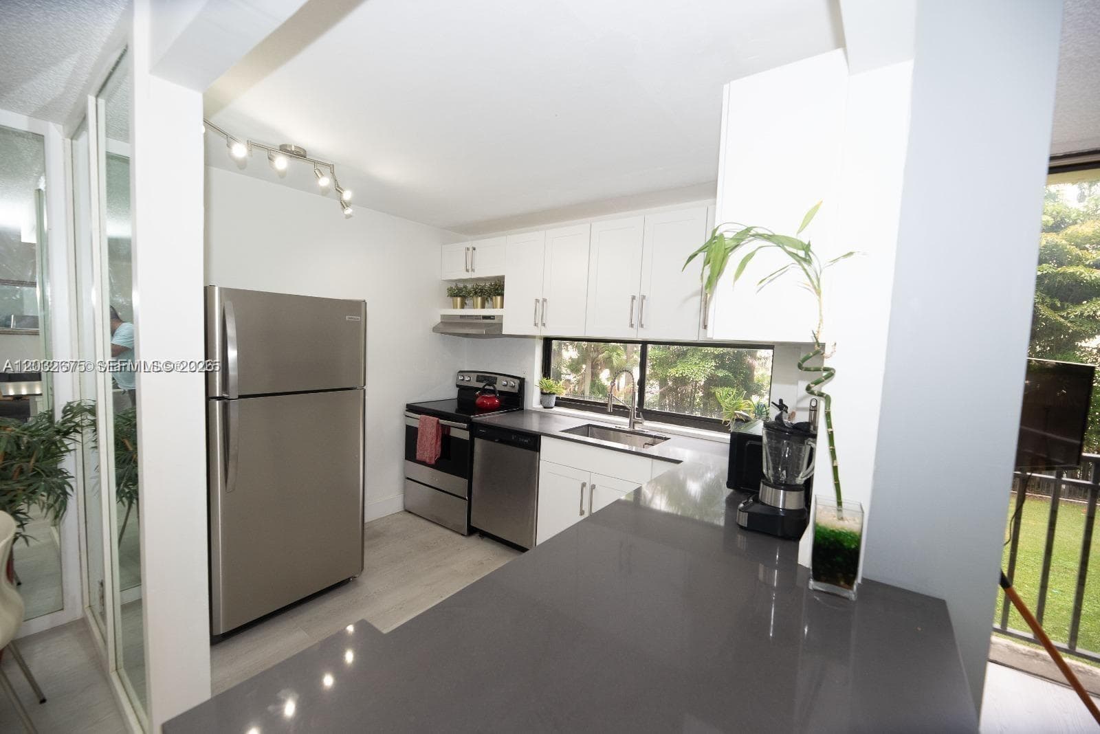 PLAZA OF AMERICAS CONDO P · #207 in Sunny Isles Beach - Photo 8