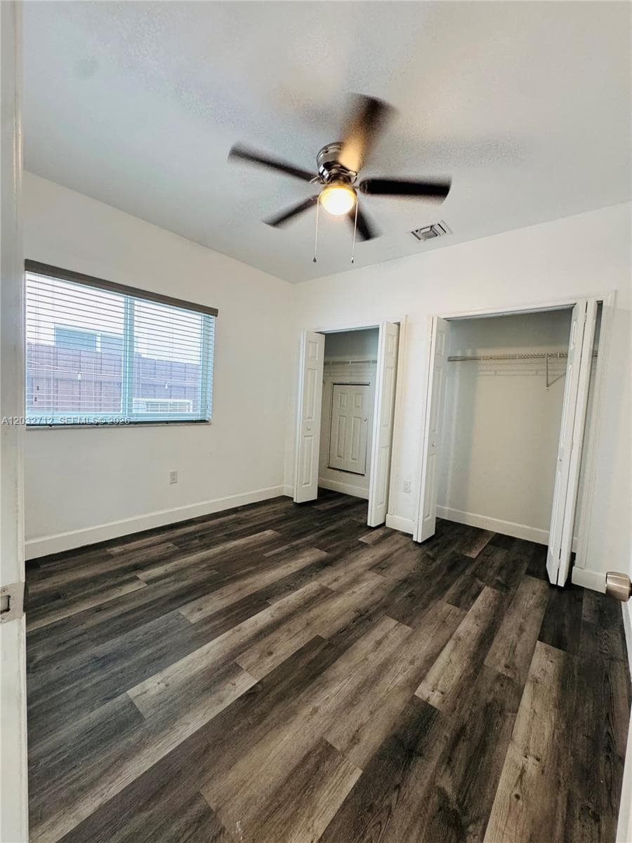 363 NE 35th Ter photo 14