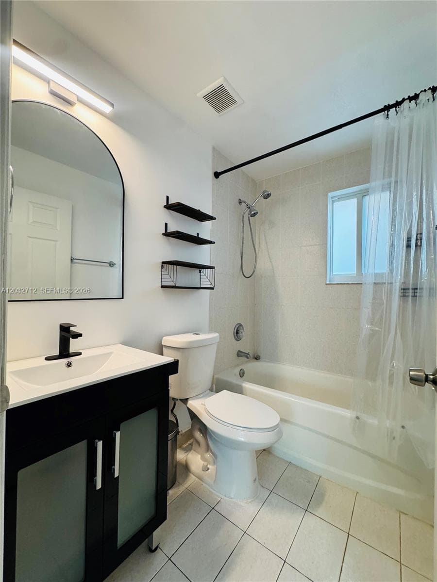 363 NE 35th Ter photo 15