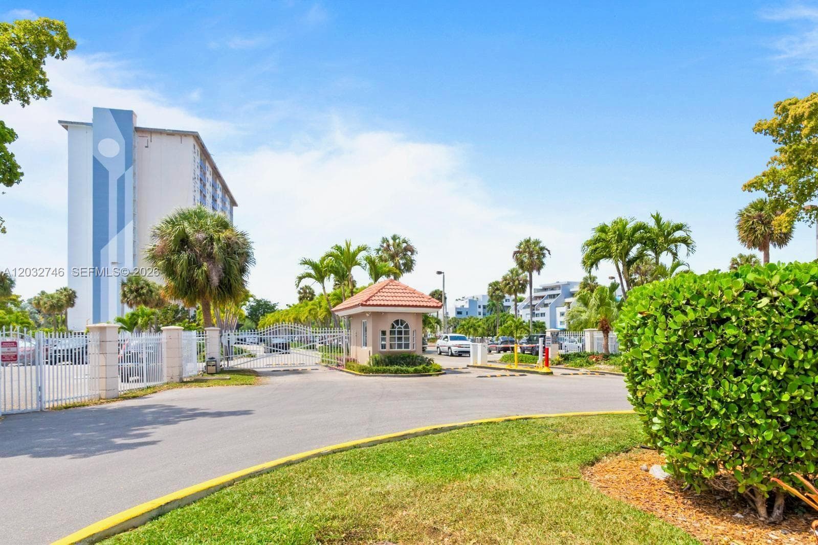 Coastal Towers · #309 in Sunny Isles Beach - Photo 30