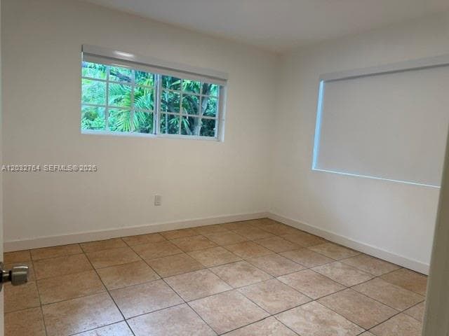 753 Navarre Ave photo 12