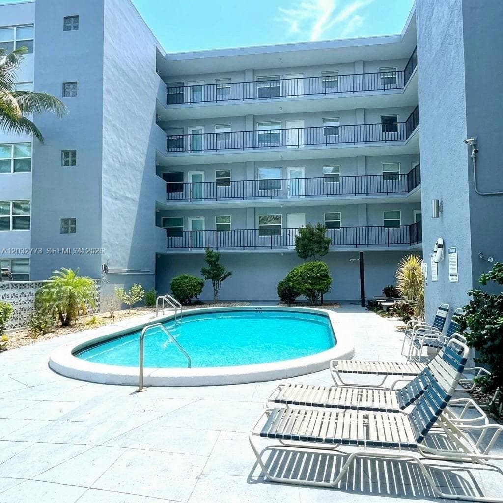 WINTER HAVEN TOWERS CONDO · #303 in Hollywood - Photo 14