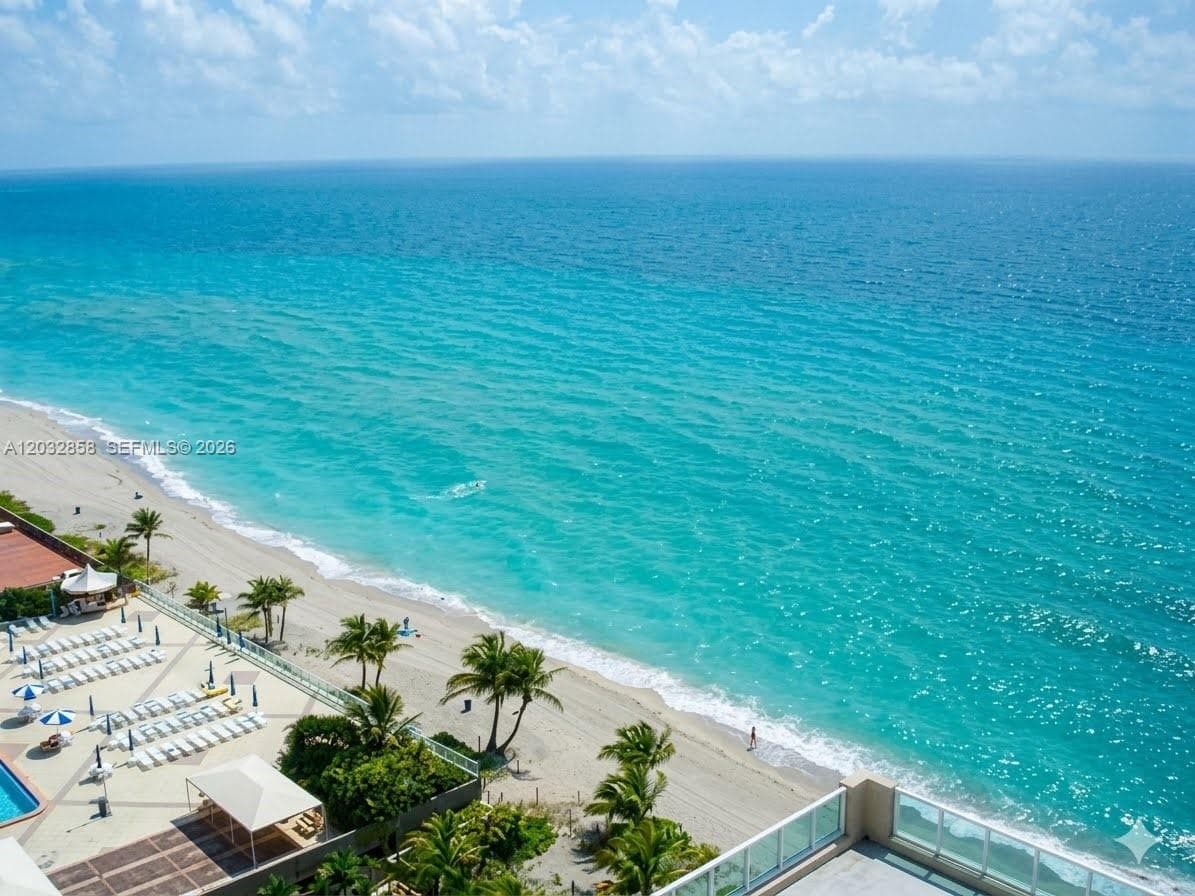2080 OCEAN DRIVE CONDO · #1512 in Hallandale Beach - Photo 1