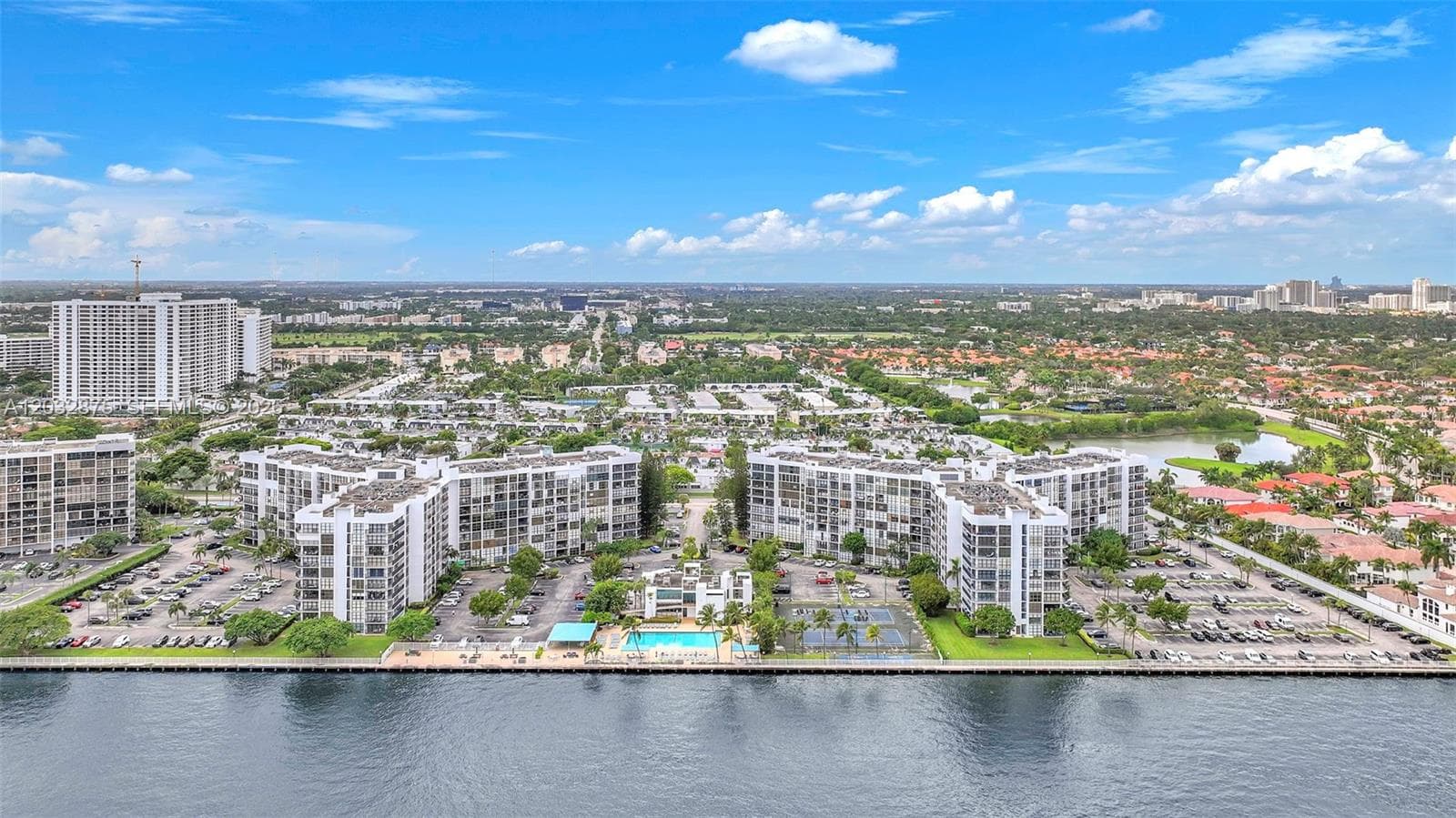 OCEANVIEW PARK CONDO · #229 in Hallandale Beach - Photo 6