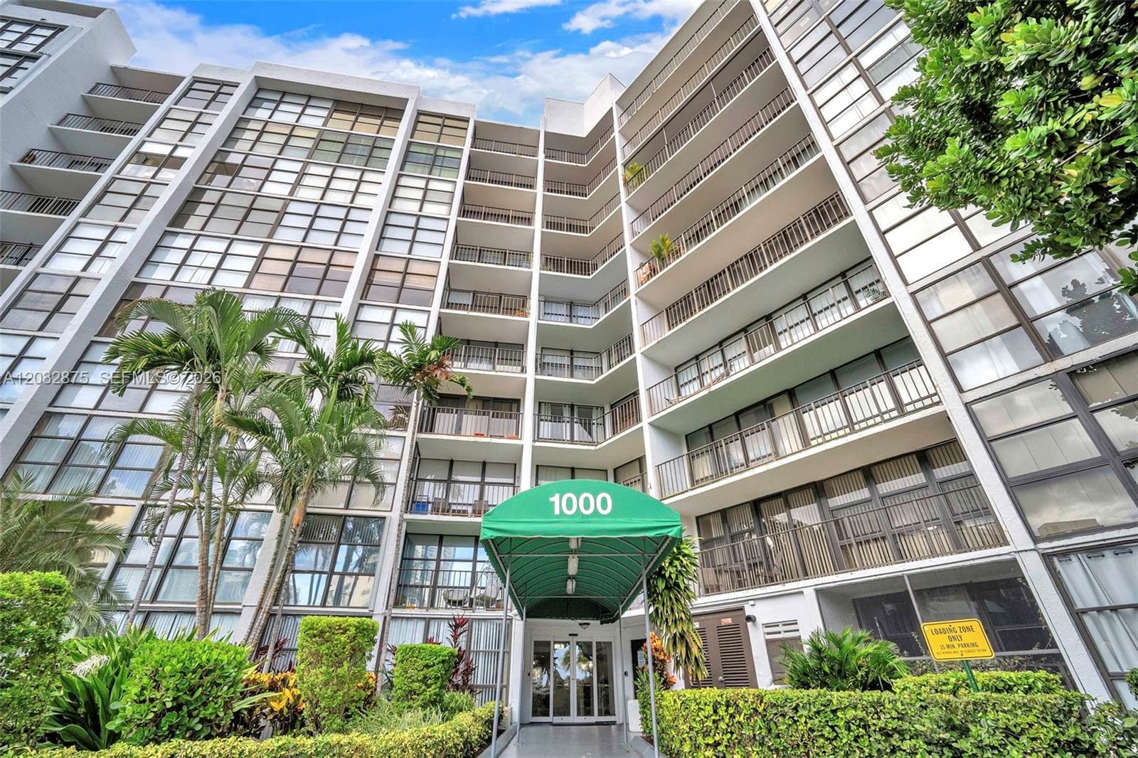 OCEANVIEW PARK CONDO · #229 in Hallandale Beach - Photo 1