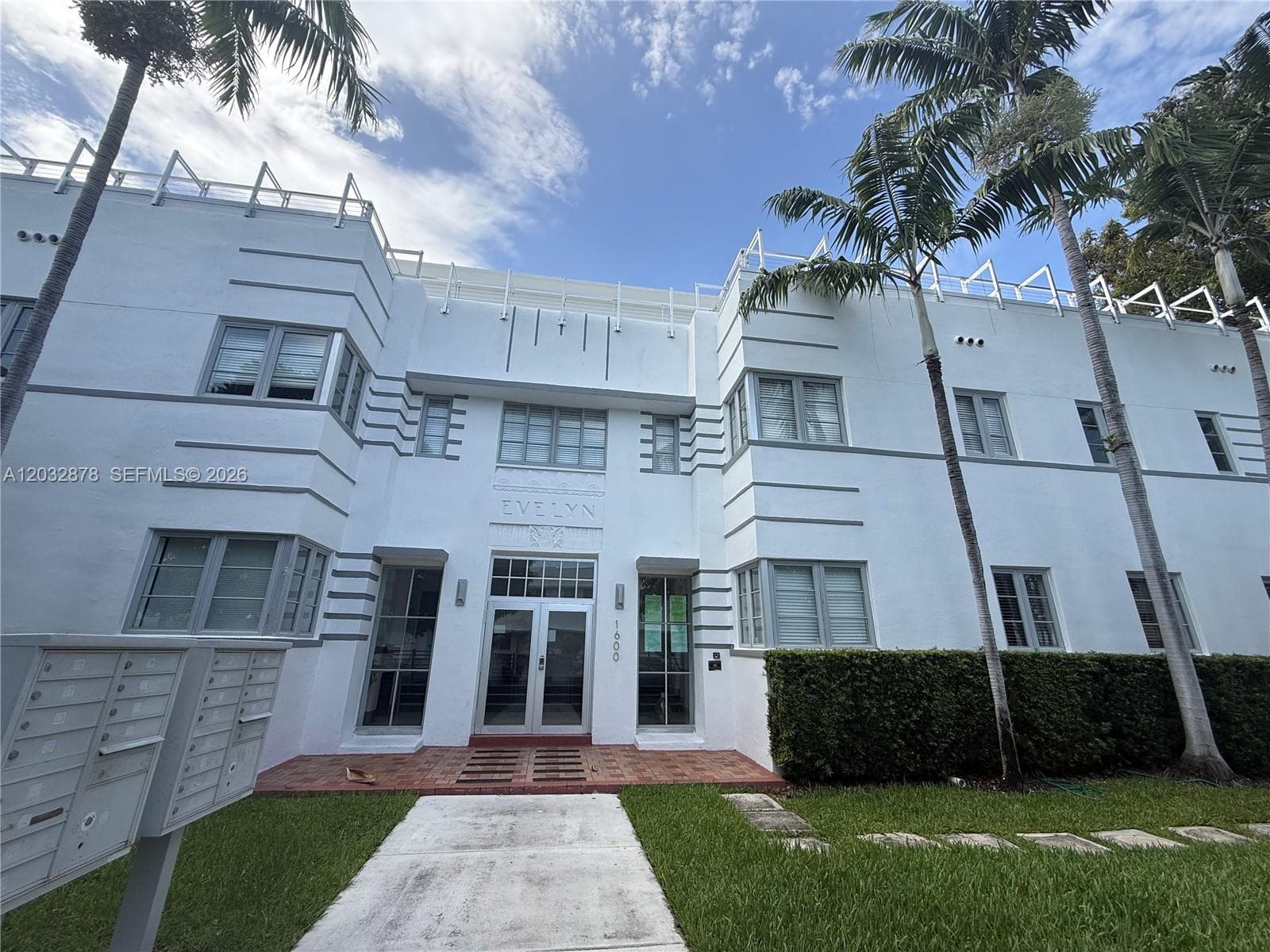 THE EVELYN CONDO · #102 in Miami Beach - Photo 1