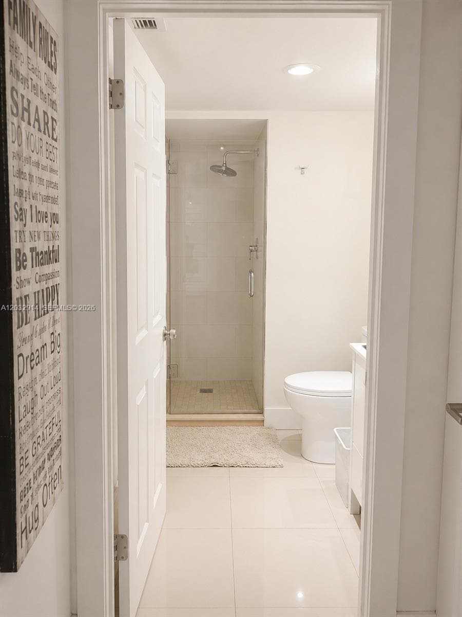 PRINCE GEORGE ARMS CONDO · #8I in Hallandale Beach - Photo 4