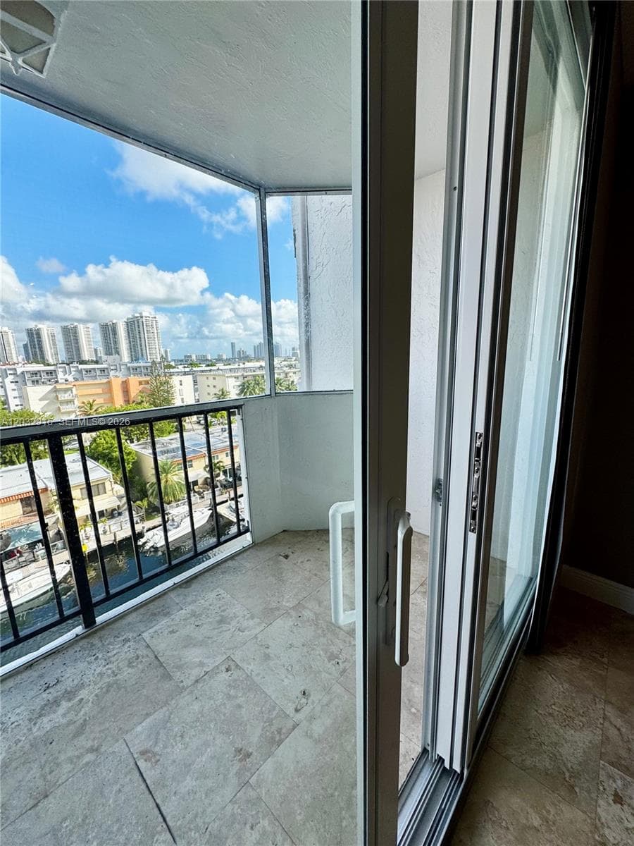 CORAL ISLE WEST CONDO · #805 in North Miami Beach - Photo 16