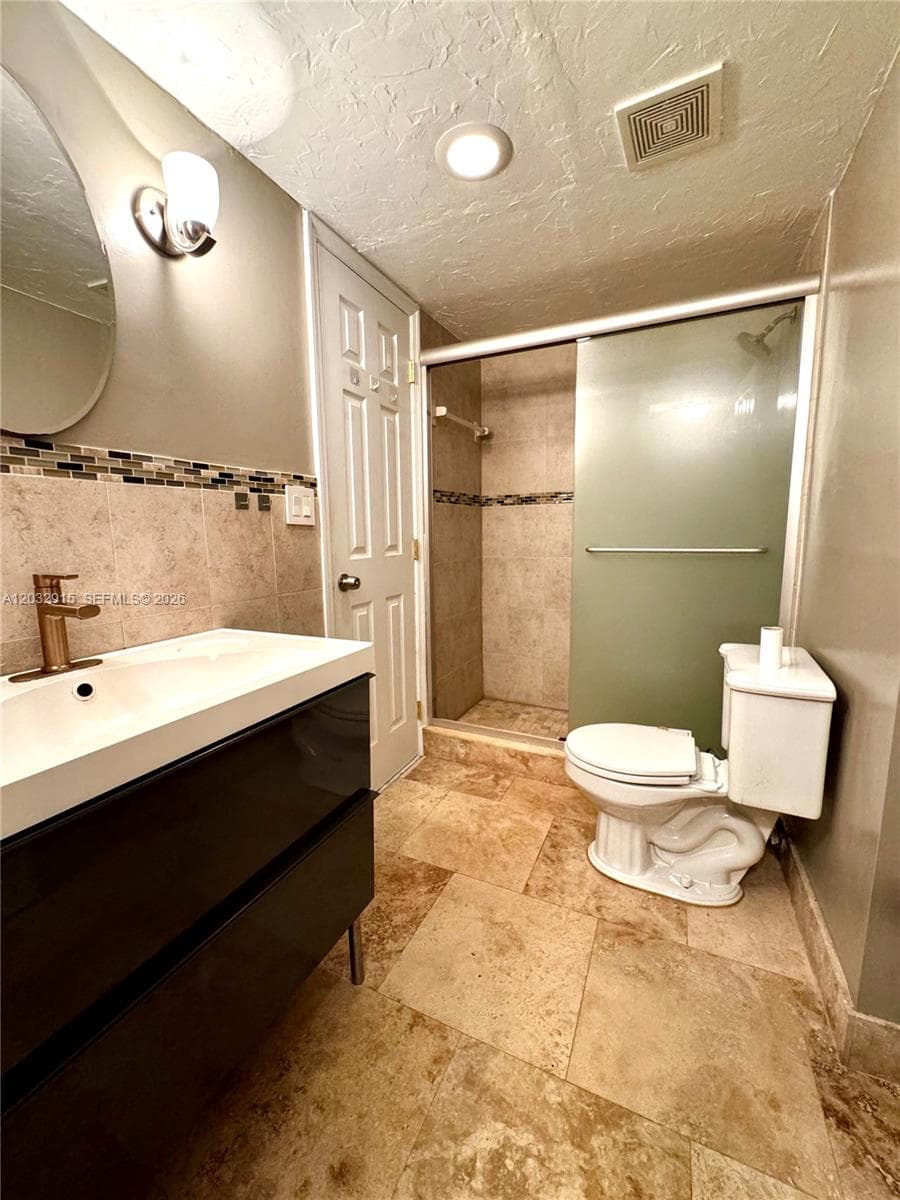 CORAL ISLE WEST CONDO · #805 in North Miami Beach - Photo 12