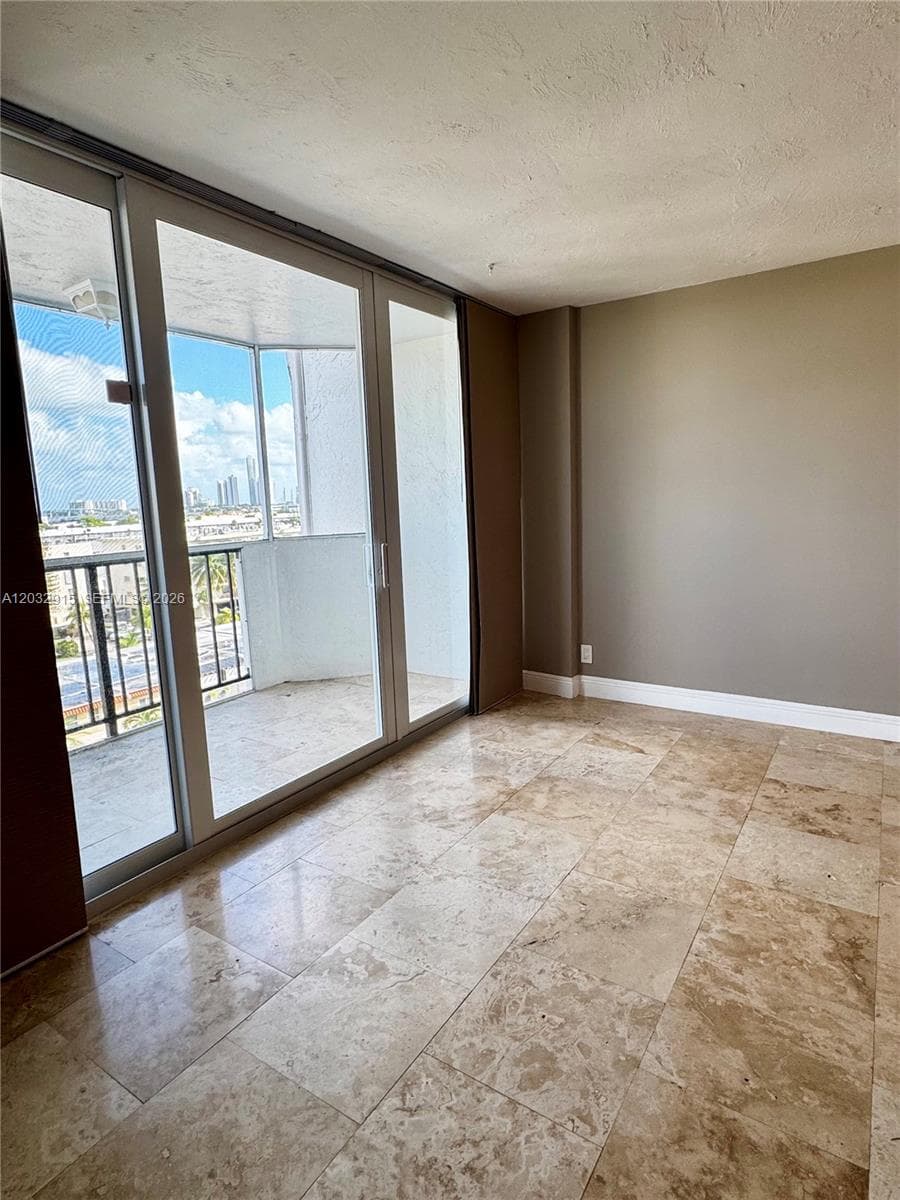 CORAL ISLE WEST CONDO · #805 in North Miami Beach - Photo 15